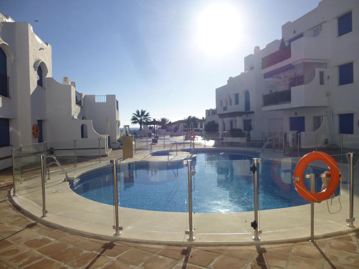 28 Mikonos Playa In Puerto De La Duquesa 2 Bed 2 Bath Apartment Ideally Located To The Beach & Marina Castillo de Sabinillas Екстер'єр фото